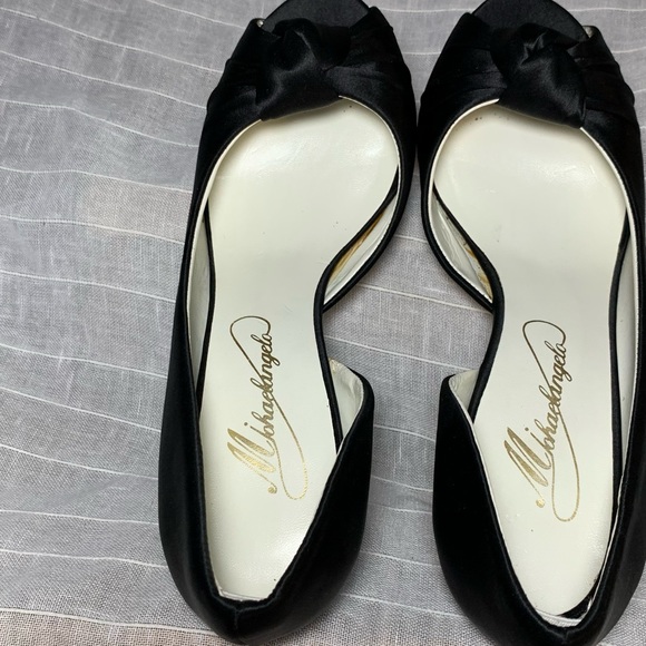 Michaelangelo Formal Satin peep toe pumps - Picture 4 of 11